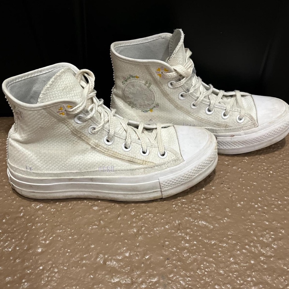 White Woven Platform Floral Converse